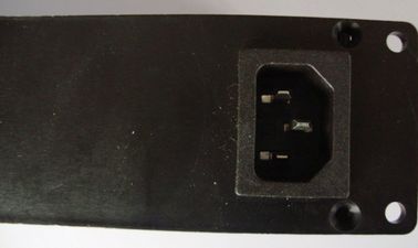 Kim loại Đen PDU Đơn vị phân phối điện 4 Way Multi Plug Socket Với ​​On Off Chuyển đổi