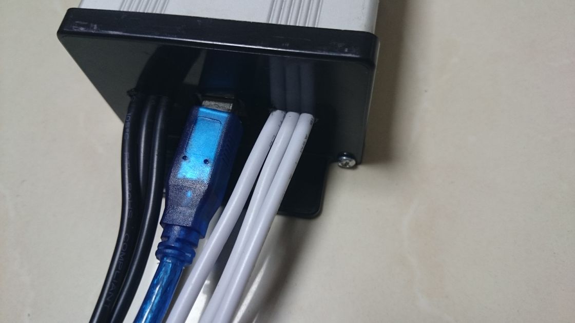 Cổng USB sạc thông minh 16 cổng USB cho IPads / IPhones / Điện thoại thông minh 5VDC 2.1A