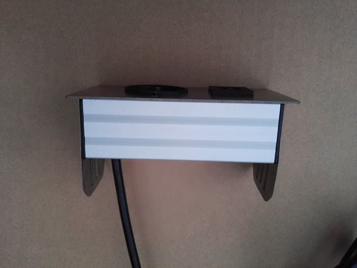 5 v 2.1A Embedded Tabletop Đồ Nội Thất Ổ Cắm Điện Với Độc EU Cắm / Kép USB Sạc