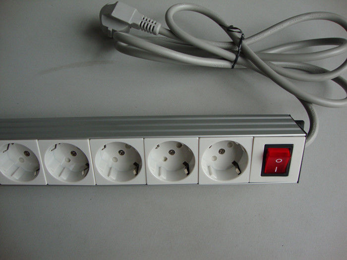Eurpean nhiều ổ cắm điện dải thanh với mở rộng dây / E & F phần cắm 12 Jack