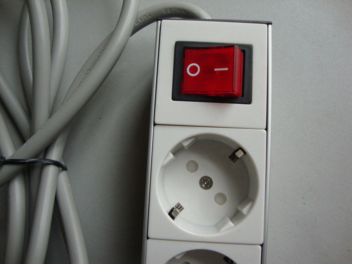 Eurpean nhiều ổ cắm điện dải thanh với mở rộng dây / E & F phần cắm 12 Jack