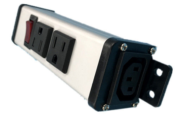 2 cửa hàng cách điện AC PDU đơn vị phân phối điện mountable cho bàn làm việc UL phê duyệt