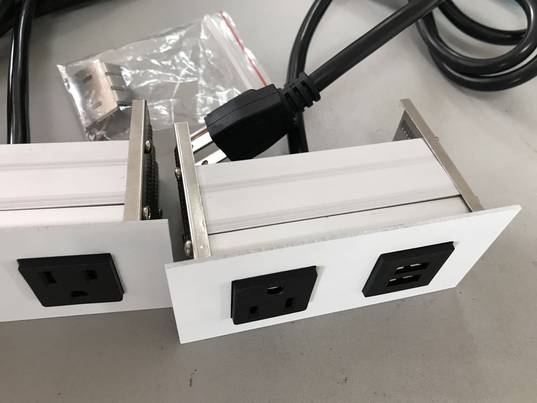Ổ cắm điện cho máy tính để bàn ẩn với 1 ổ cắm / 2 cổng USB, Mặt bằng thép không gỉ Ổ cắm điện để bàn