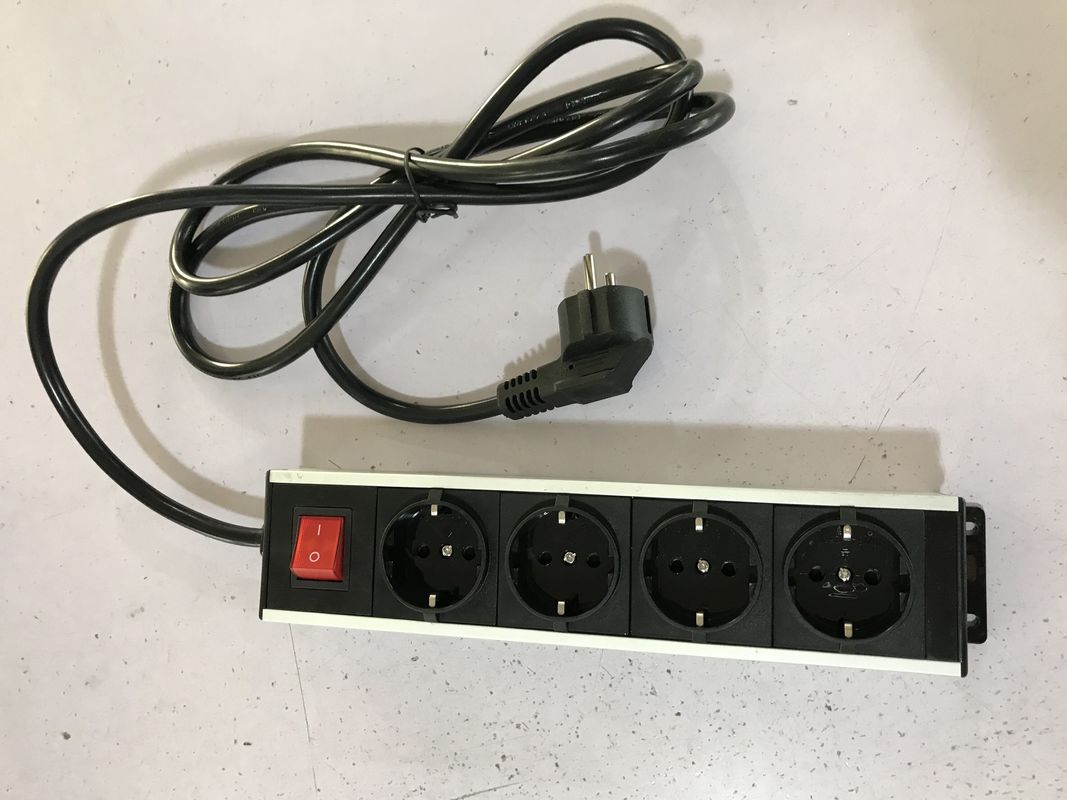 Alu Shell 4 Outlets Thanh dải điện Châu Âu với dây đi kèm dây 2.0m