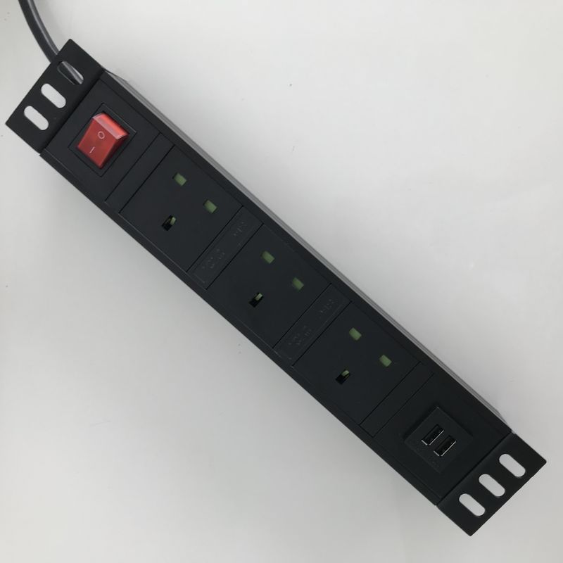 Dây 2M Dải điện thông minh với cổng USB 3 đầu ra Vỏ kim loại Anh loại G