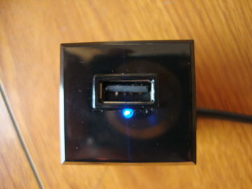 Trạm sạc mini USB phổ quát đơn cổng cho điện thoại thông minh / thiết bị cầm tay